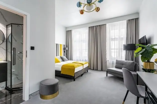 Premium Üç Kişilik Oda