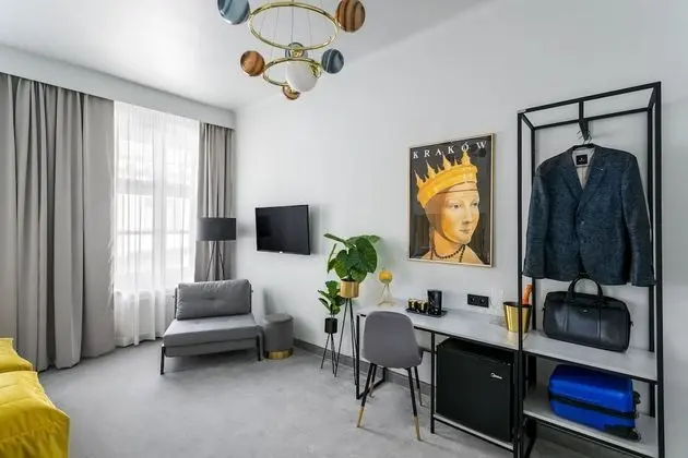 Premium Üç Kişilik Oda