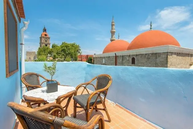 Ev, Balkon, Şehir Manzaralı