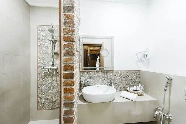Standard Tek Büyük veya İki Ayrı Yataklı Oda