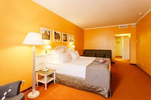 Comfort Tek Büyük veya İki Ayrı Yataklı Oda