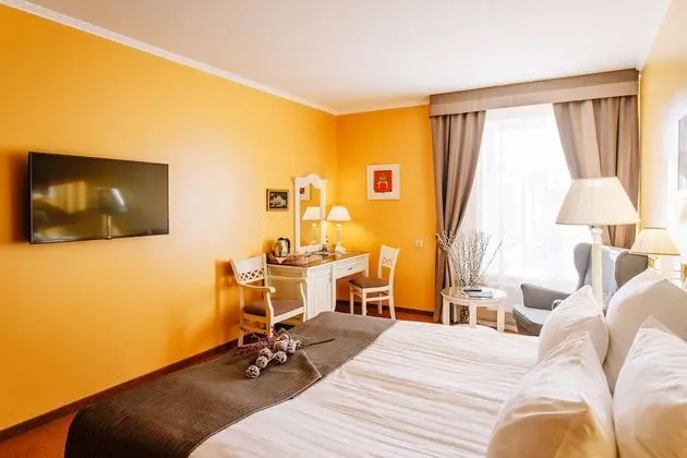Comfort Tek Büyük veya İki Ayrı Yataklı Oda