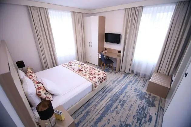 İki Ayrı Yataklı Oda, Şehir Manzaralı