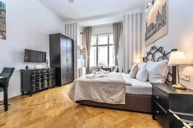 Design Apart Daire, Küçük Mutfak, Avlu Manzaralı (St. Nicholas)