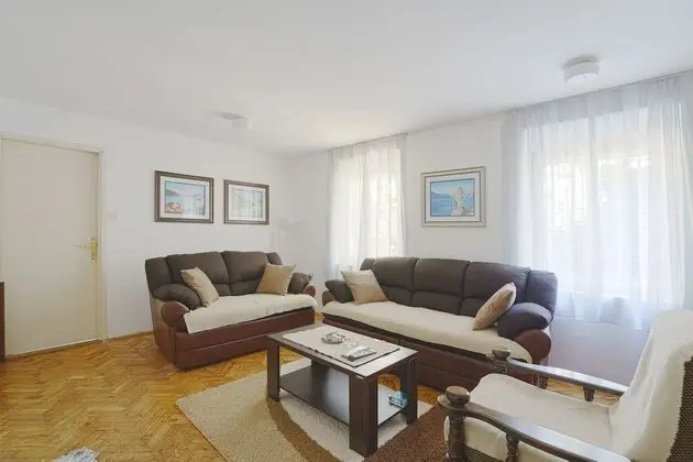 Family Ev, Bahçe Manzaralı