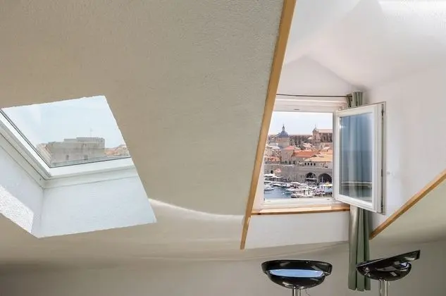 City Condo, Sea View, Sea Facing