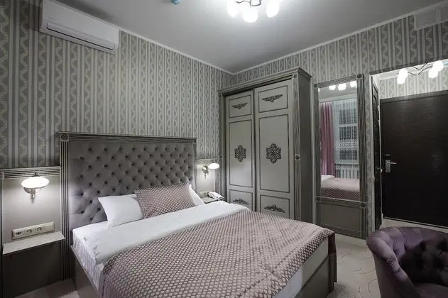 Standard Tek Büyük Yataklı Oda
