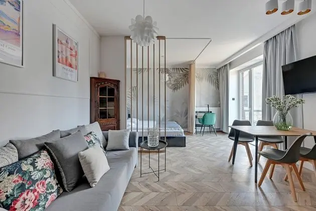 Stüdyo, Balkon