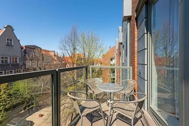 Stüdyo, Balkon