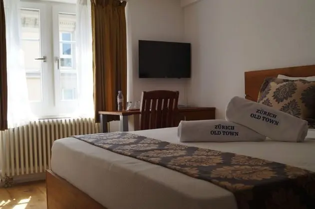 Tek Büyük Yataklı Oda