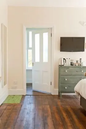 Deluxe Tek Büyük veya İki Ayrı Yataklı Oda, Bahçe Manzaralı