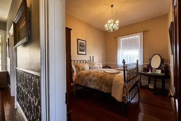 Traditional Tek Büyük Yataklı Oda, Ortak Banyo