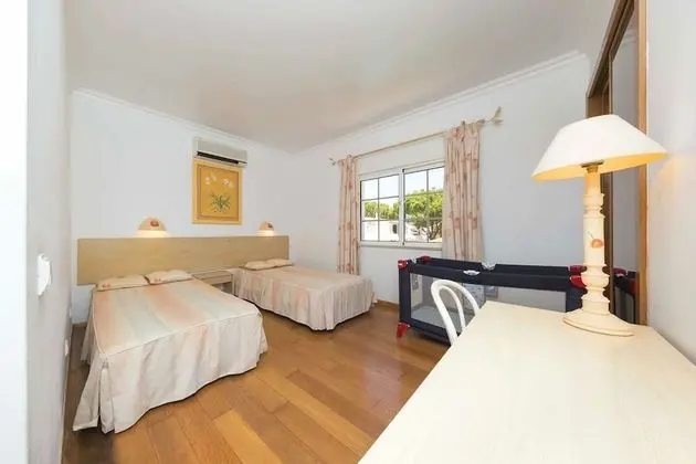 Villa, 4 Yatak Odası, Balkon