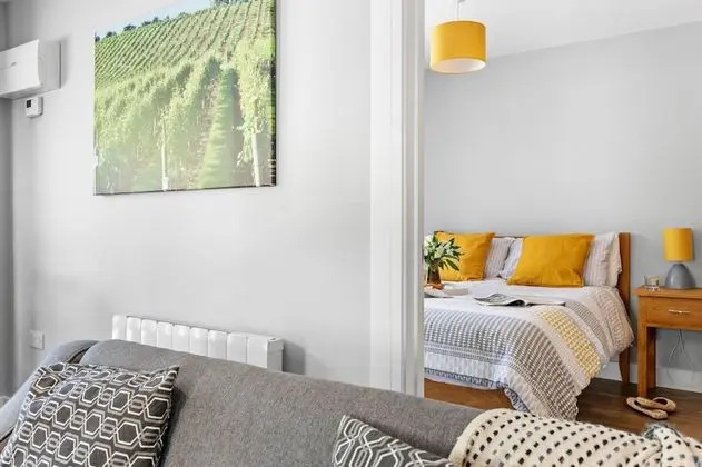 Premium Ev, Özel Banyo, Üzüm Asması Manzaralı (Pet Friendly)