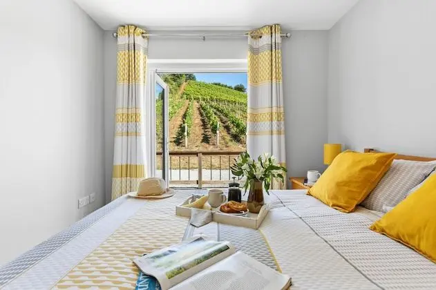 Premium Ev, Özel Banyo, Üzüm Asması Manzaralı (Pet Friendly)