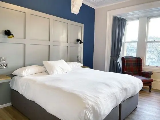 Standard Tek Büyük Yataklı Oda (Princes Street View)