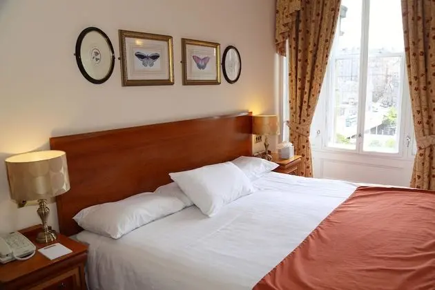 Standard Tek Büyük Yataklı Oda (Princes Street View)