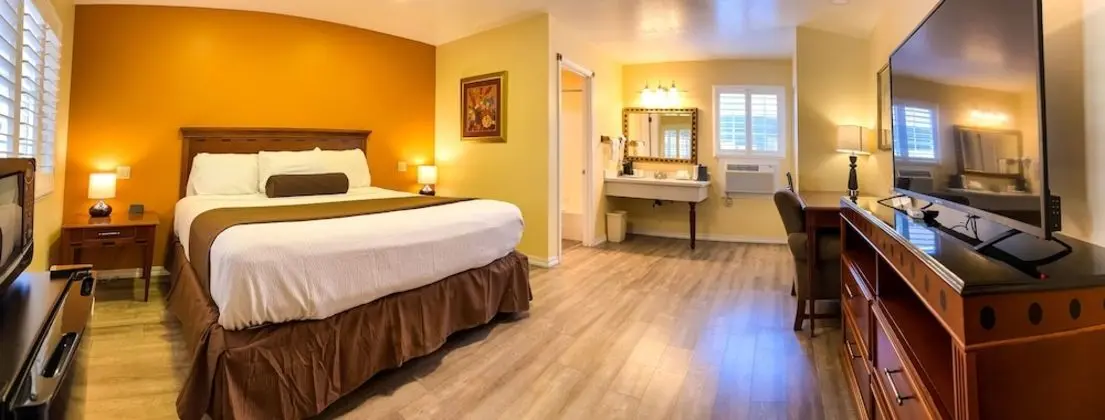 Standard Oda, 1 Büyük (Queen) Boy Yatak, Engellilere Uygun, Sigara İçilmez