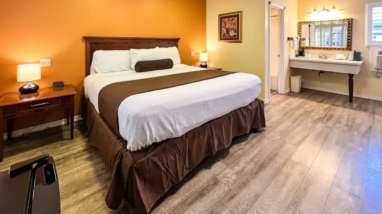 Standard Oda, 1 Büyük (Queen) Boy Yatak, Sigara İçilmez