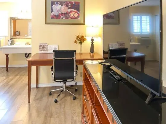 Standard Oda, 2 Büyük (Queen) Boy Yatak, Sigara İçilmez