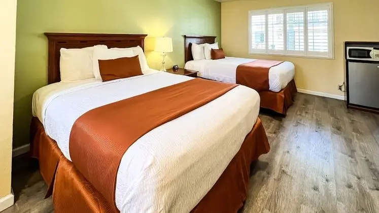 Standard Oda, 2 Büyük (Queen) Boy Yatak, Sigara İçilmez