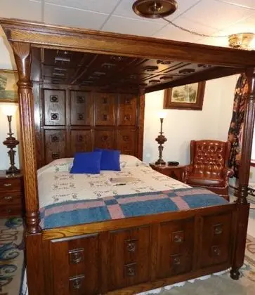 Blueberry Room