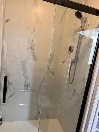 Tek Büyük Yataklı Oda, Banyolu/Duşlu ((Holkham))