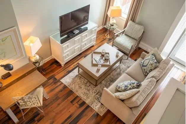 Süit, Balkon, Nehir Manzaralı
