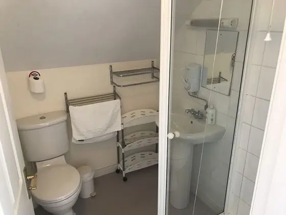 Süit, Banyolu/Duşlu