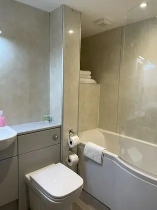 Classic Tek Büyük Yataklı Oda, Banyolu/Duşlu