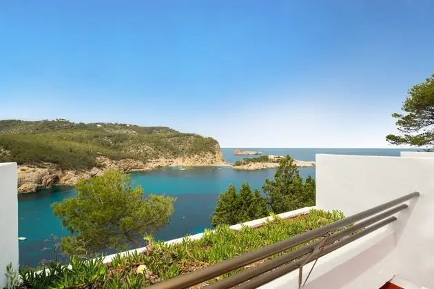 Tek Büyük Yataklı Oda, Deniz Manzaralı (High Floor)