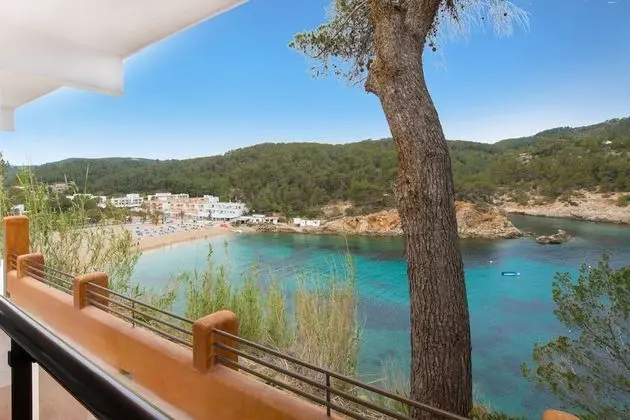Tek Büyük Yataklı Oda, Deniz Manzaralı (High Floor)