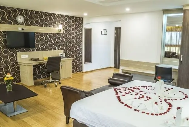 Deluxe Tek Büyük Yataklı Oda