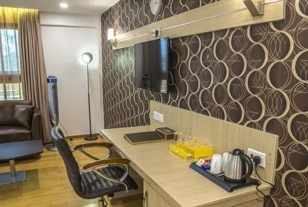 Deluxe Tek Büyük Yataklı Oda