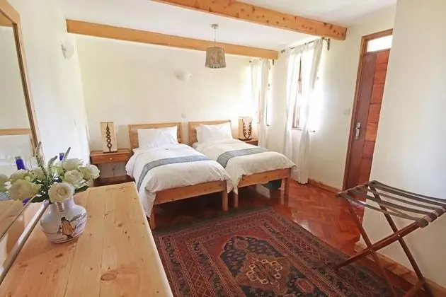 Self-catering Unit (Fuchsia)