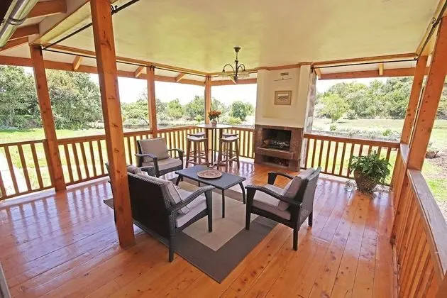 Self-catering Unit (Fuchsia)