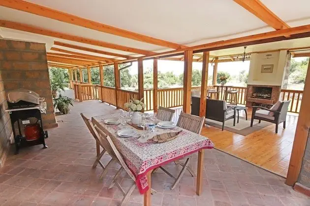 Self-catering Unit (Fuchsia)