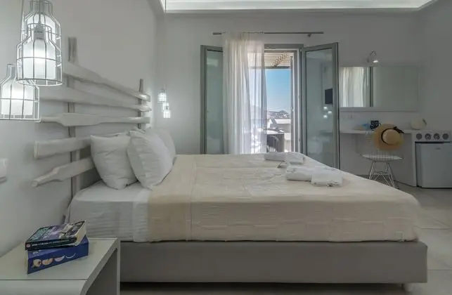 Deluxe Tek Büyük Yataklı Oda, Sıcak Su Küveti, Denize Bakan