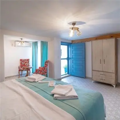 Suite, Avlu Manzaralı, Şömineli