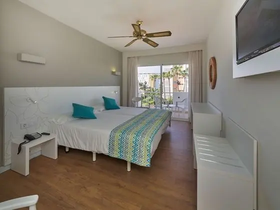 İki Ayrı Yataklı Oda, Balkon (2 adults + 1 child)