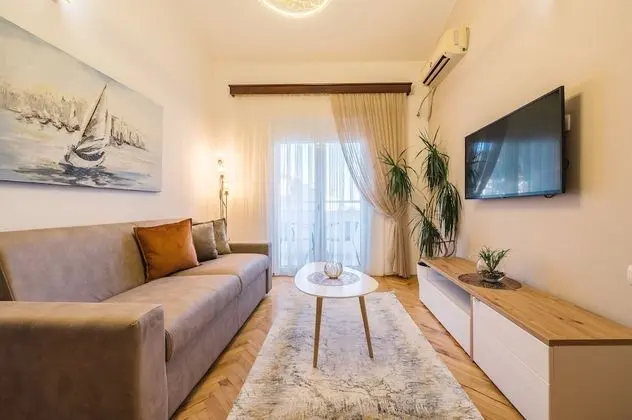 Deluxe Apart Daire