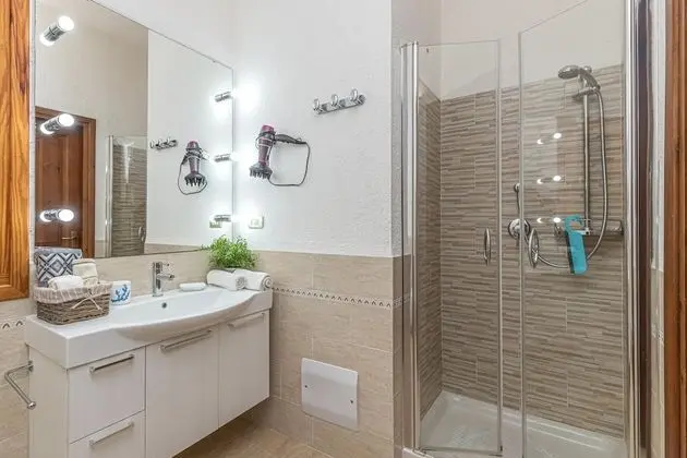 Family Villa, Birden Çok Yatak, 2 Banyolu, Bahçeli (Villa Oleandri 50Mt From Seashore)