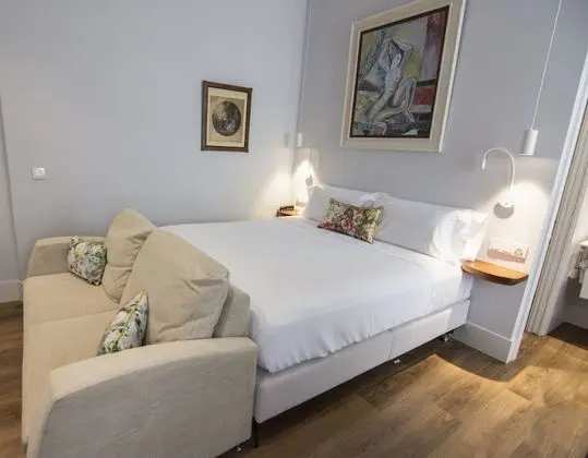 Tek Büyük veya İki Ayrı Yataklı Oda