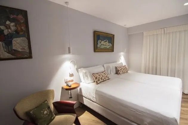 Tek Büyük veya İki Ayrı Yataklı Oda