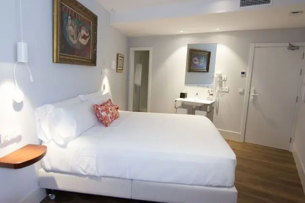 Tek Büyük veya İki Ayrı Yataklı Oda