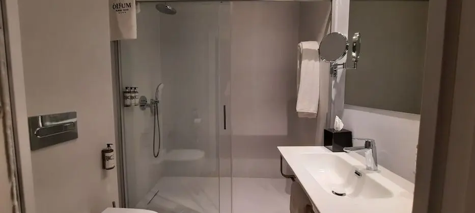 Tek Büyük veya İki Ayrı Yataklı Oda