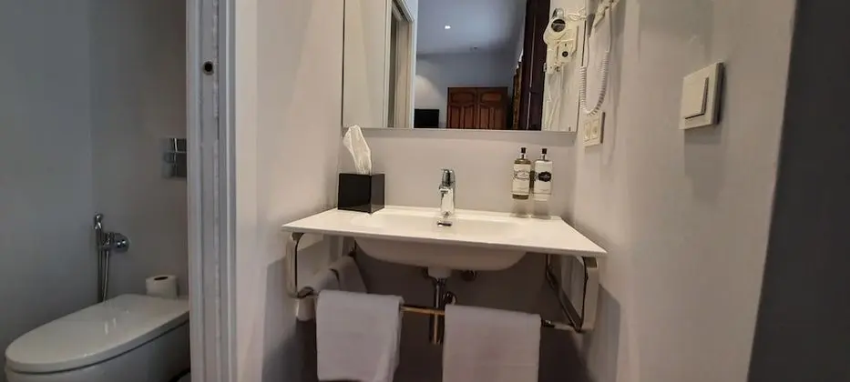 Tek Büyük veya İki Ayrı Yataklı Oda