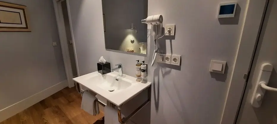 Tek Büyük veya İki Ayrı Yataklı Oda