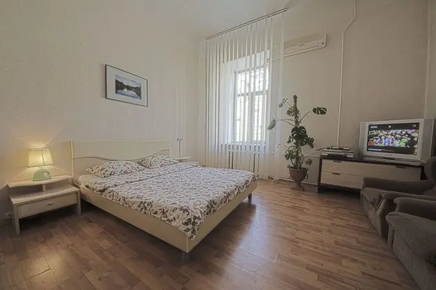 Apart Daire (Mala Zhytomirska str., 16)