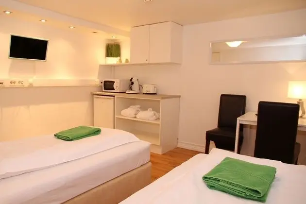Basement Room with WC (No Shower)